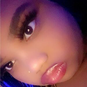 Meet your Posher, Jaela